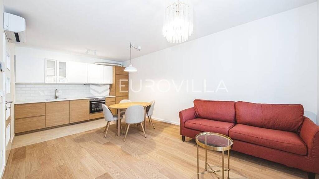 Wohnung zur Miete 1.000 € 2 Zimmer 63 m² Crnomerec Kustosija Centar