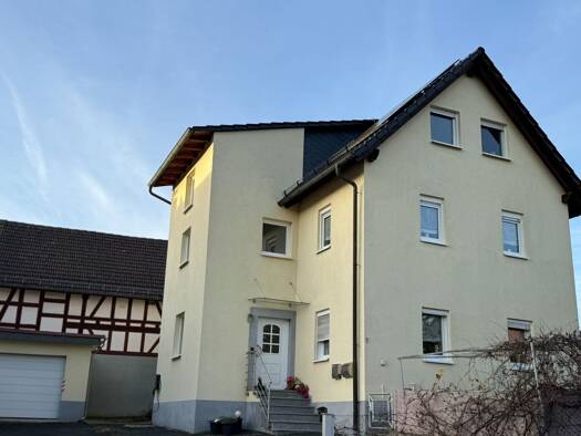 Einfamilienhaus zum Kauf als Kapitalanlage geeignet 429.000 € 8 Zimmer 634 m² Grundstück Mornshausen Gladenbach 35075