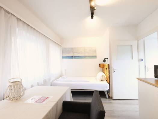 Wohnung zur Miete Wohnen auf Zeit 950 € 1 Zimmer 17 m² frei ab 05.01.2026 Roter Graben 9 Marburg 35037