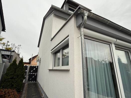 Reihenhaus zum Kauf provisionsfrei 580.000 € 4 Zimmer 98 m² 182 m² Grundstück Gerlingen 70839