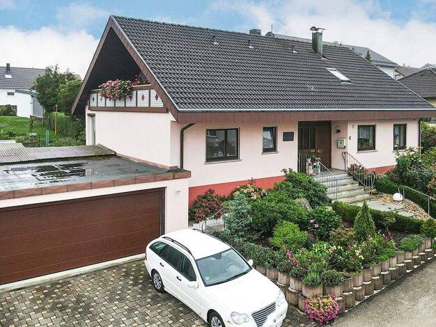 Mehrfamilienhaus zum Kauf 435.000 € 6 Zimmer 183,9 m² 713 m² Grundstück Benzingen Winterlingen 72474