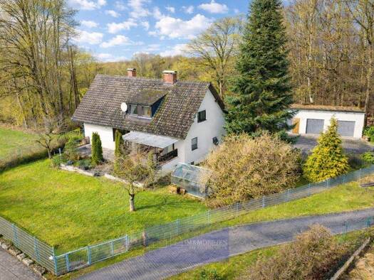 Mehrfamilienhaus zum Kauf 567.000 € 6 Zimmer 203 m² 1.434,5 m² Grundstück Kleinneuses Höchstadt a.d.Aisch 91315