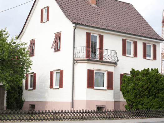 Mehrfamilienhaus zum Kauf als Kapitalanlage geeignet 279.000 € 7,5 Zimmer 138 m² 589 m² Grundstück Haigerlocher Straße 62 Empfingen Empfingen 72186