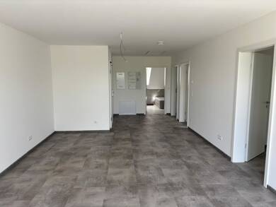 Wohnung zur Miete - Neubau 970 € 4 Zimmer 80,7 m² Dachgeschoss, 2. Geschoss Stockhausen Eisenach / Stockhausen 99817