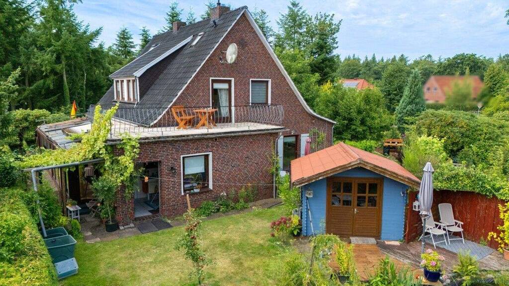 Einfamilienhaus zum Kauf 289.000 € 7 Zimmer 140 m² 1.394 m² Grundstück Wiesens Aurich / Wiesens 26605