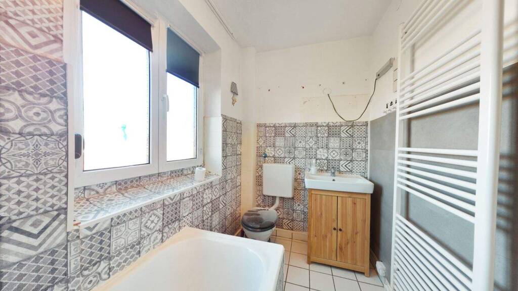 Reihenmittelhaus zum Kauf 249.000 € 5 Zimmer 125 m² 414 m² Grundstück frei ab sofort Neustadt 91413