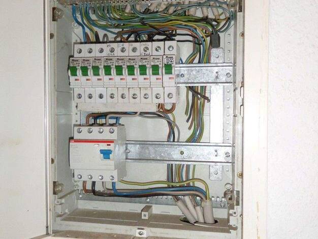 Einfamilienhaus zum Kauf provisionsfrei 124.900 € 8 Zimmer 156,1 m² 341 m² Grundstück Lauchhammer 01979