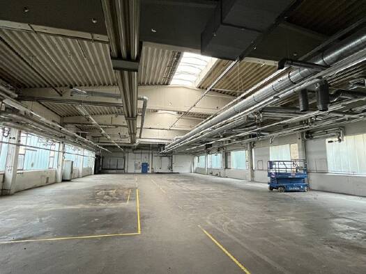 Lagerhalle zur Miete 3,75 € 785 m² Lagerfläche Grafendobrach Kulmbach 95326