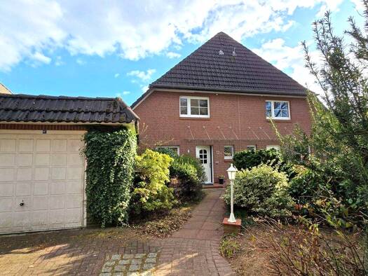 Doppelhaushälfte zur Miete 1.639 € 3,5 Zimmer 110 m² 460 m² Grundstück frei ab 01.05.2026 Rahlstedt Hamburg 22149