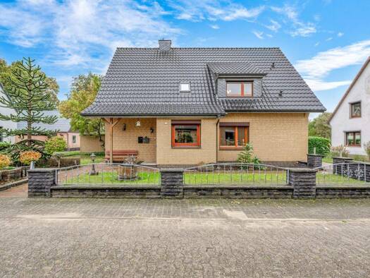 Mehrfamilienhaus zum Kauf 349.000 € 9 Zimmer 246 m² 1.059 m² Grundstück Borstel Achim 28832