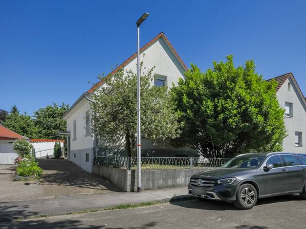 Einfamilienhaus zum Kauf 499.000 € 5 Zimmer 117,1 m² 672 m² Grundstück Bretten 75015