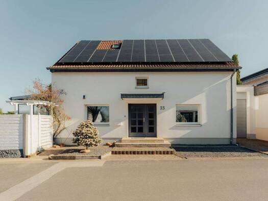 Einfamilienhaus zum Kauf 729.000 € 8 Zimmer 207 m² 661 m² Grundstück Reusrath Langenfeld (Rheinland) 40764