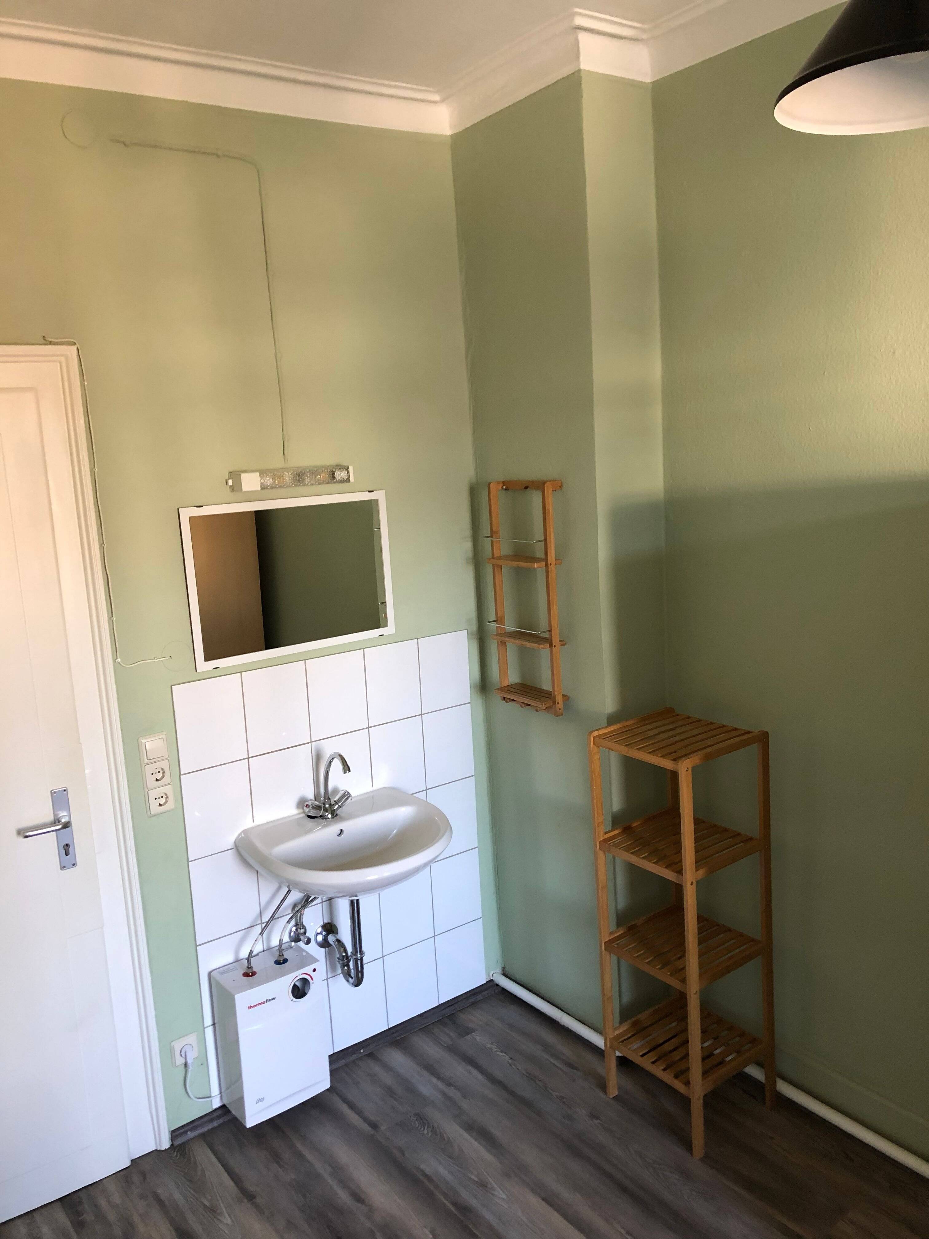 Property thumbnail 6