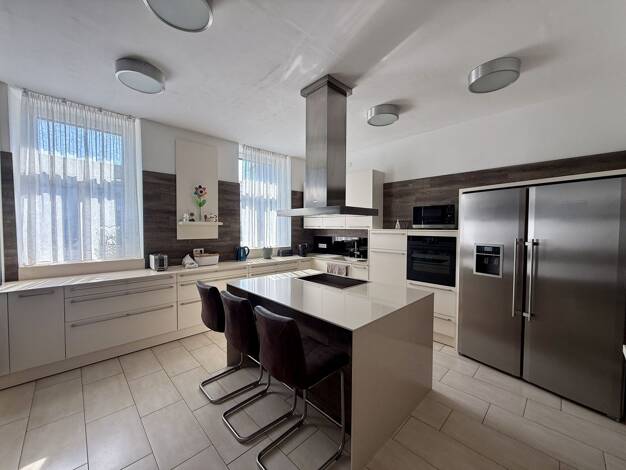 Haus zum Kauf 649.000 € 8 Zimmer 201 m² 408 m² Grundstück Hollabrunn 2020