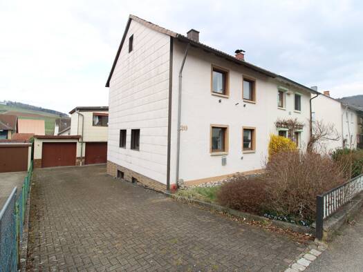 Einfamilienhaus zum Kauf 165.000 € 6 Zimmer 150 m² 412 m² Grundstück Gutmadingen Geisingen 78187