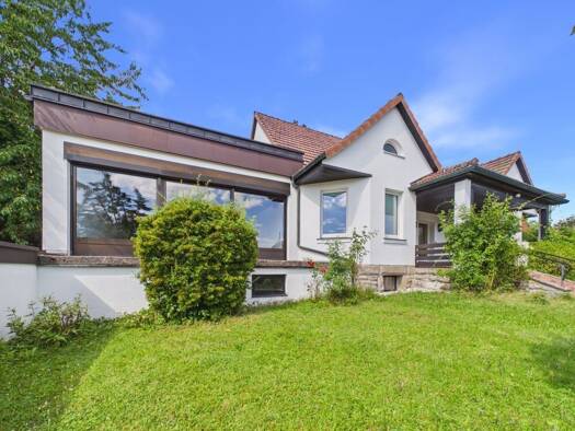 Einfamilienhaus zur Miete 1.230 € 7 Zimmer 190 m² 1.400 m² Grundstück Coburg 96450