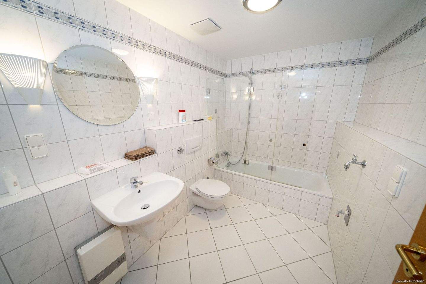 Immobilie in Püttlingen - Modern und elegant gehaltene Eigentumswohnung mit Aufzug im Herzen von Püttlingen - Bild 3