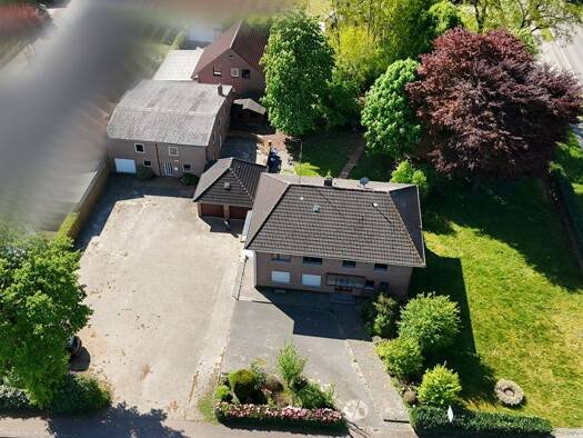 Haus zum Kauf 785.000 € 15 Zimmer 458 m² 3.466 m² Grundstück Friedrichsfehn Edewecht / Friedrichsfehn 26188