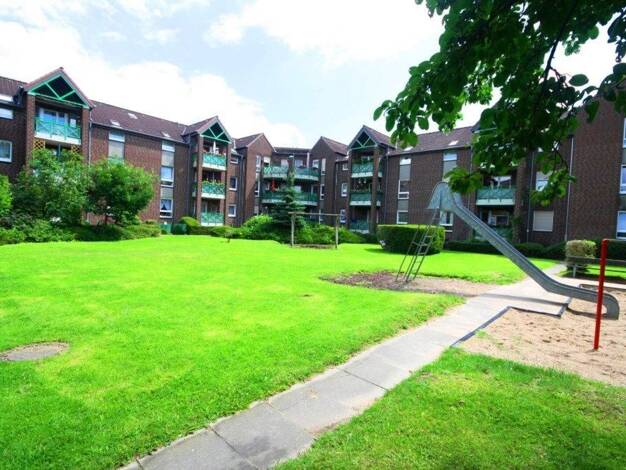 Wohnung zur Miete nur mit Wohnberechtigungsschein 423 € 3,5 Zimmer 78 m² 1. Geschoss frei ab 01.01.2027 Friedrichsfelder Straße 17 Voerde Voerde (Niederrhein) 46562