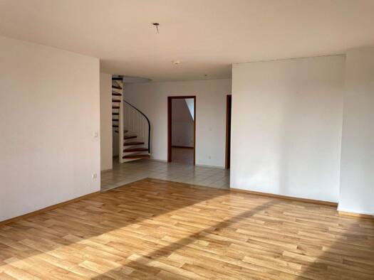 Maisonette zur Miete 997 € 3 Zimmer 98,8 m² 5. Geschoss Sperberstr. 47 Hummelstein Nürnberg 90461