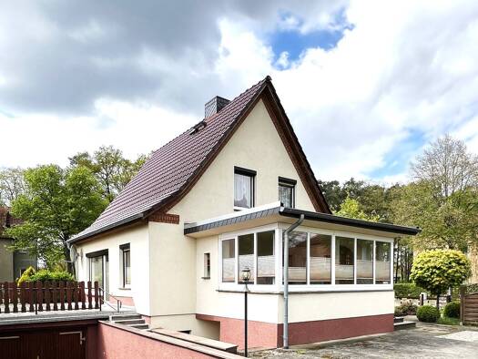 Einfamilienhaus zum Kauf 199.000 € 5 Zimmer 110 m² 1.006 m² Grundstück Lübtheen 19249