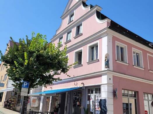 Bar/Café zum Kauf provisionsfrei 695.000 € 83,2 m² Gastrofläche Stadtstr. 4 Burgau 89331