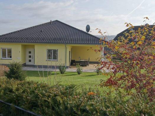 Einfamilienhaus zum Kauf 555.000 € 5 Zimmer 180 m² 1.186 m² Grundstück Pößneck,Stadt Pößneck 07381