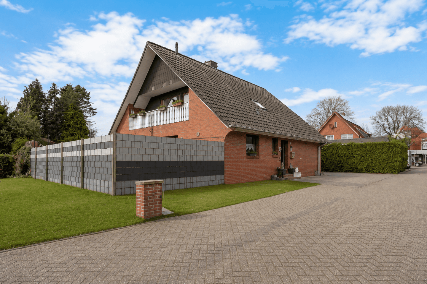 Mehrfamilienhaus zum Kauf - Ansicht 2