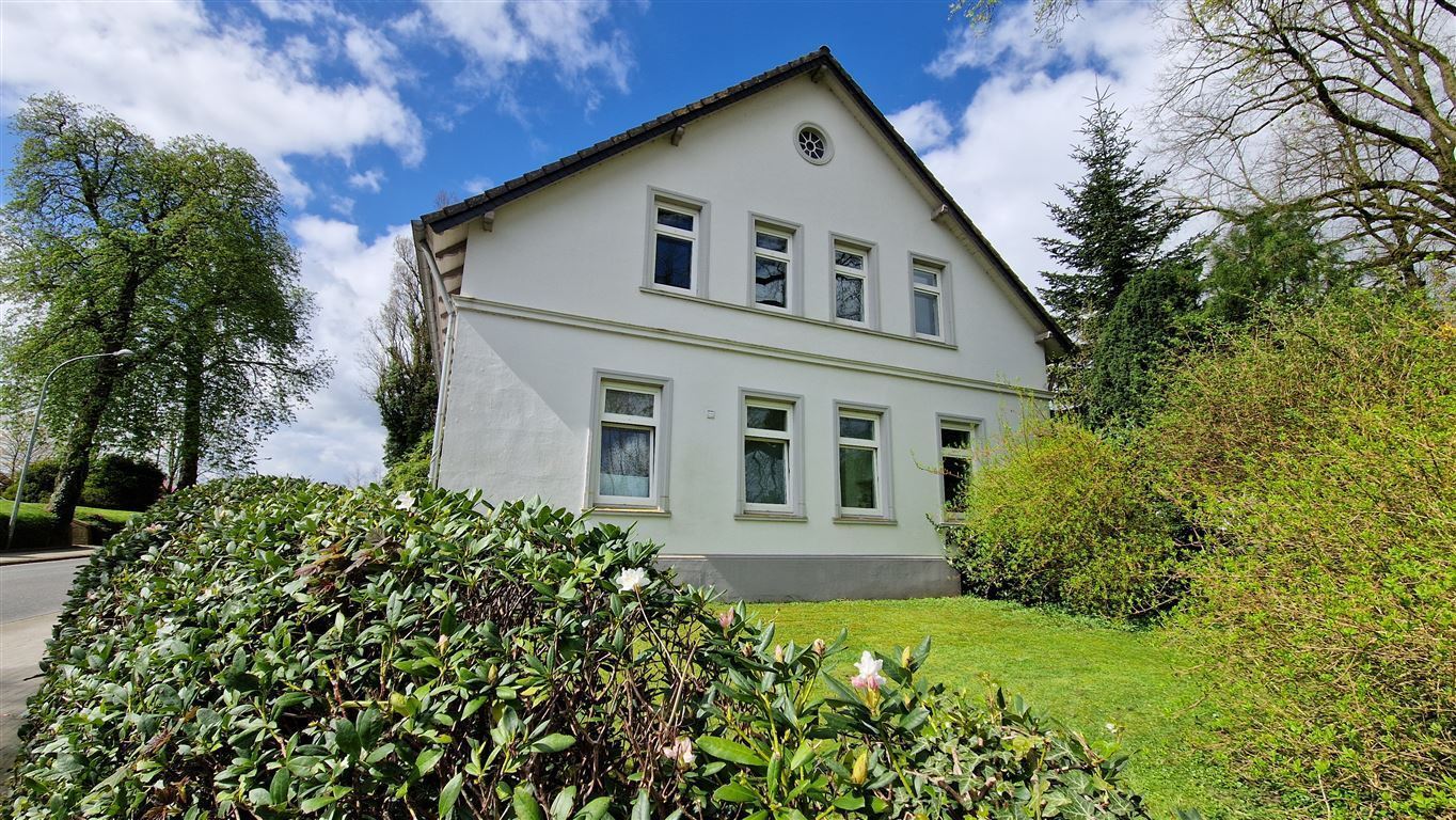 Mehrfamilienhaus zum Kauf 445.000 € 15 Zimmer 282 m²<br/>Wohnfläche 3.428 m²<br/>Grundstück Schortens Schortens 26419