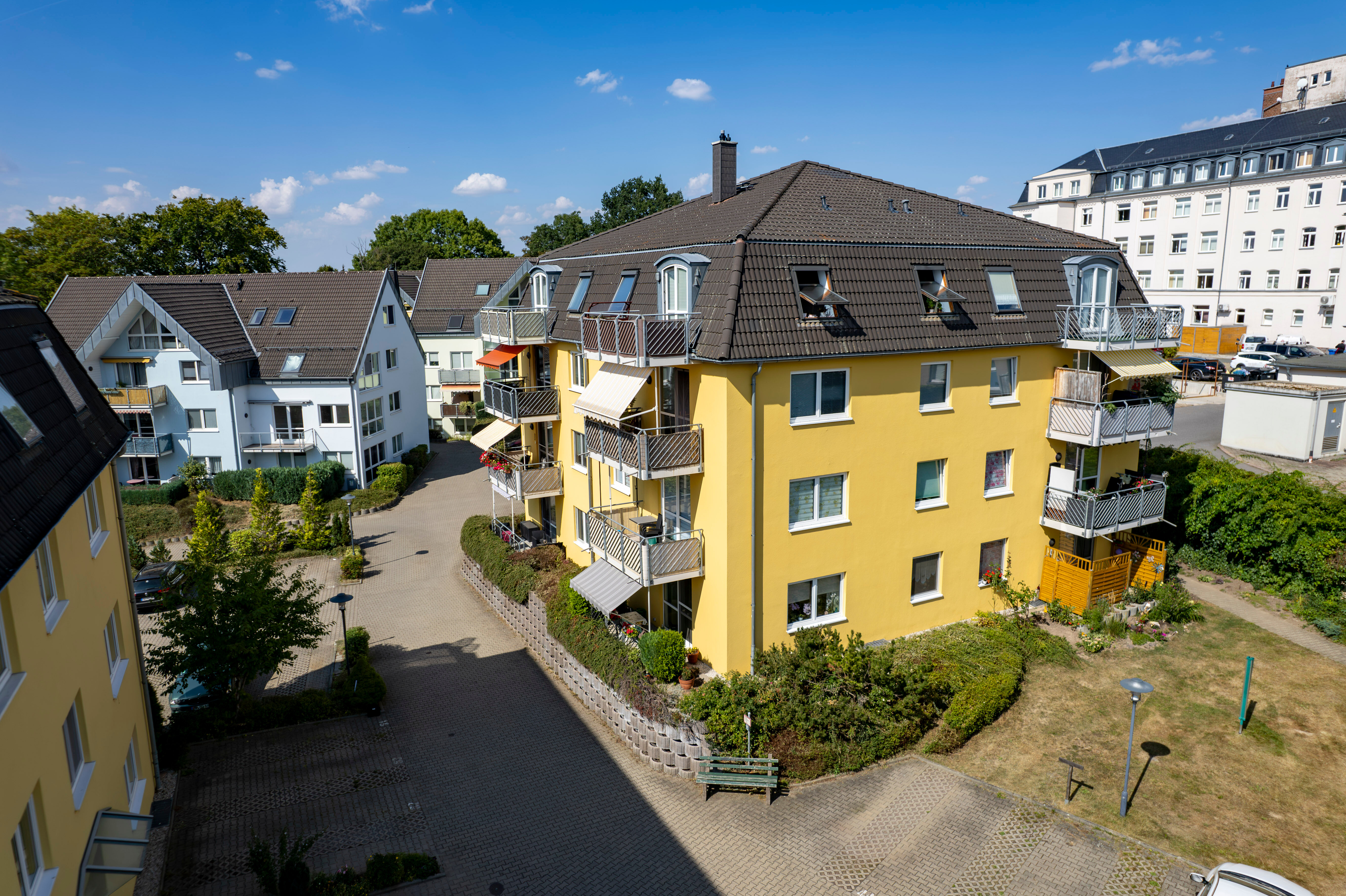 Immobilie zum Kauf als Kapitalanlage geeignet 2.800.000 € 69 Zimmer 1.679,8 m²<br/>Fläche 3.298 m²<br/>Grundstück Burgstädt Burgstädt 09217