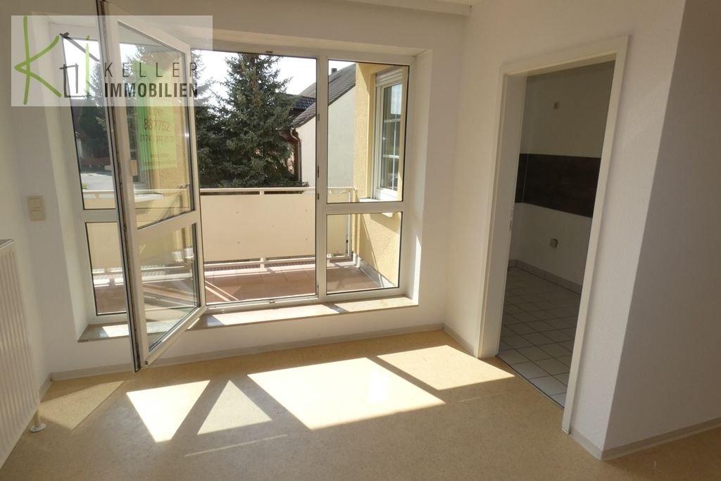 Wohnung zur Miete 342 € 2 Zimmer 57 m²<br/>Wohnfläche 1.<br/>Geschoss ab sofort<br/>Verfügbarkeit Rathausstraße 1c Leubnitz Werdau 08412