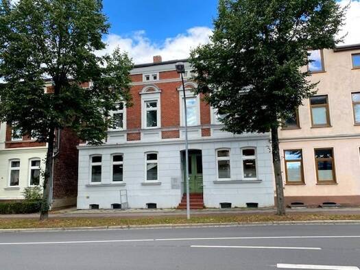 Wohnung zur Miete 409 € 2 Zimmer 58,5 m² Güstrow 18273