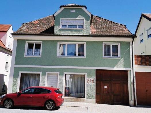 Mehrfamilienhaus zum Kauf 185.000 € 8 Zimmer 240 m² 743 m² Grundstück Rennertshofen 86643