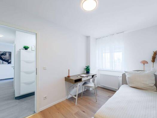 WG-Zimmer zur Miete Wohnen auf Zeit 400 € 12 m² 4. Geschoss frei ab sofort Zollhaus Nürnberg 90471