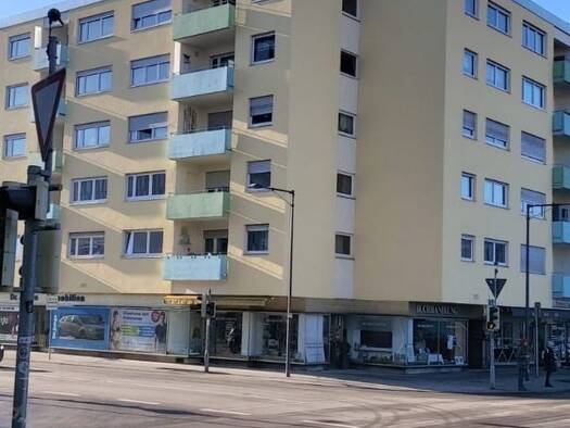 Wohnung zur Miete 1.170 € 3,5 Zimmer 74 m² frei ab sofort Ludwigstraße 31 Stadtmitte Neu-Ulm 89231