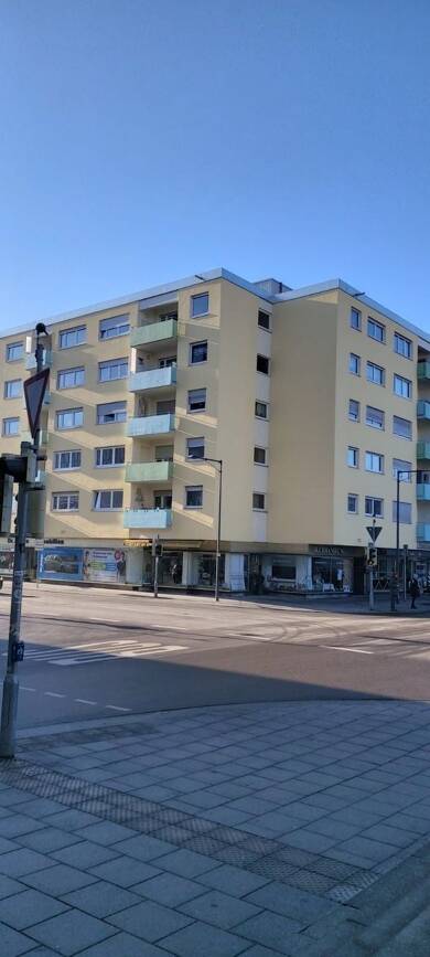Wohnung zur Miete 1.200 € 3,5 Zimmer 74 m² frei ab sofort Ludwigstraße 31 Stadtmitte Neu-Ulm 89231