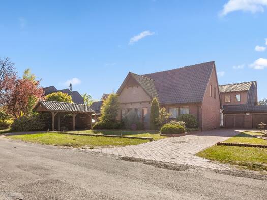 Mehrfamilienhaus zum Kauf provisionsfrei 419.000 € 9 Zimmer 300 m² 1.021 m² Grundstück Hemsen Meppen 49716