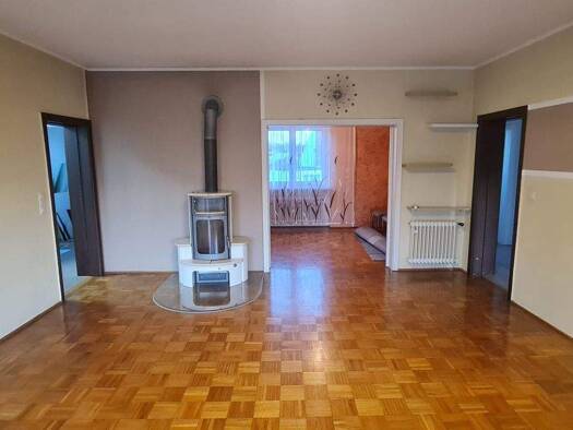 Wohnung zur Miete 1.120 € 5 Zimmer 140 m² 1 Geschosse frei ab 01.04.2026 Schwarzach Mainleus 95336