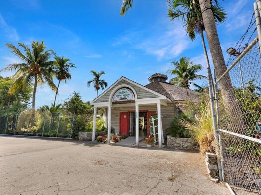 Einfamilienhaus zum Kauf 3.439.559 € 10 Zimmer 380,4 m² 3M2R+8GJ  Bernard Rd  Nassau  The Bahamas Bernard Road