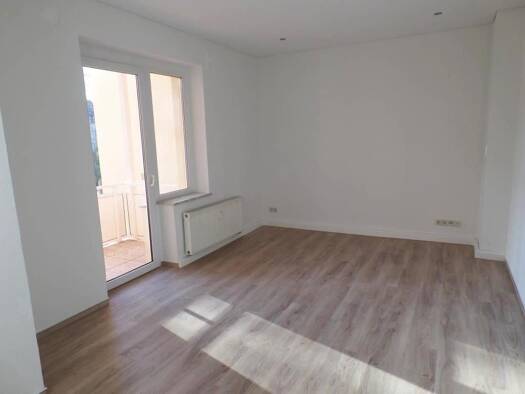 Wohnung zur Miete 479 € 3 Zimmer 79,8 m² Geschoss 1/2 frei ab sofort Lichtenwalder Straße 20 Ebersdorf Ebersdorf 09131
