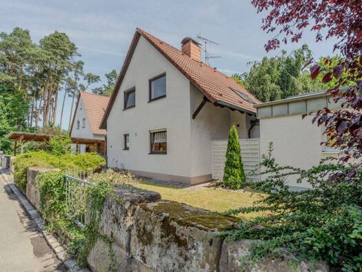 Einfamilienhaus zum Kauf 749.000 € 5 Zimmer 235 m² 1.040 m² Grundstück Wachendorf Cadolzburg 90556