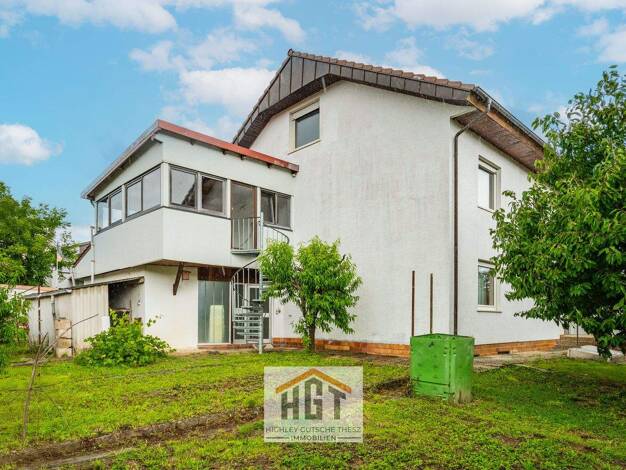 Mehrfamilienhaus zum Kauf provisionsfrei 449.000 € 11 Zimmer 210 m² 675 m² Grundstück frei ab 01.05.2026 Kürnbach 75057