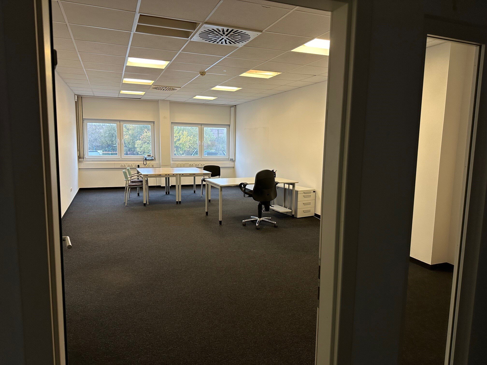 Büro-/Praxisfläche zur Miete provisionsfrei 1.950 € 4 Zimmer 220 m²<br/>Bürofläche Industriestraße 25 Lauf links Lauf an der Pegnitz 91207