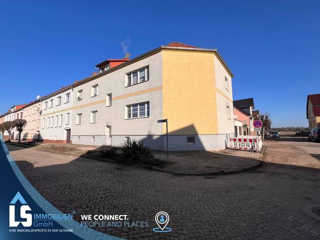 Mehrfamilienhaus zum Kauf als Kapitalanlage geeignet 270.000 € 13 Zimmer 328,6 m² 446 m² Grundstück Goethestraße 2 Tangerhütte Tangerhütte 39517