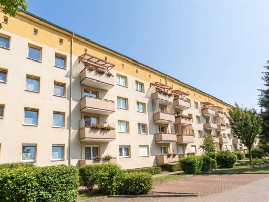 Wohnung zur Miete 420 € 2 Zimmer 58,4 m² 3. Geschoss frei ab 01.12.2026 Franzstraße 130 Innenstadt Dessau-Roßlau 06842