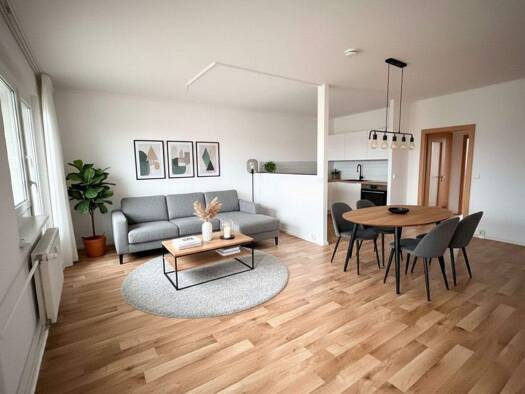 Wohnung zur Miete 628 € 6 Zimmer 125,6 m² 5. Geschoss Marie-Curie-Straße 9 Chrieschwitz Plauen 08529