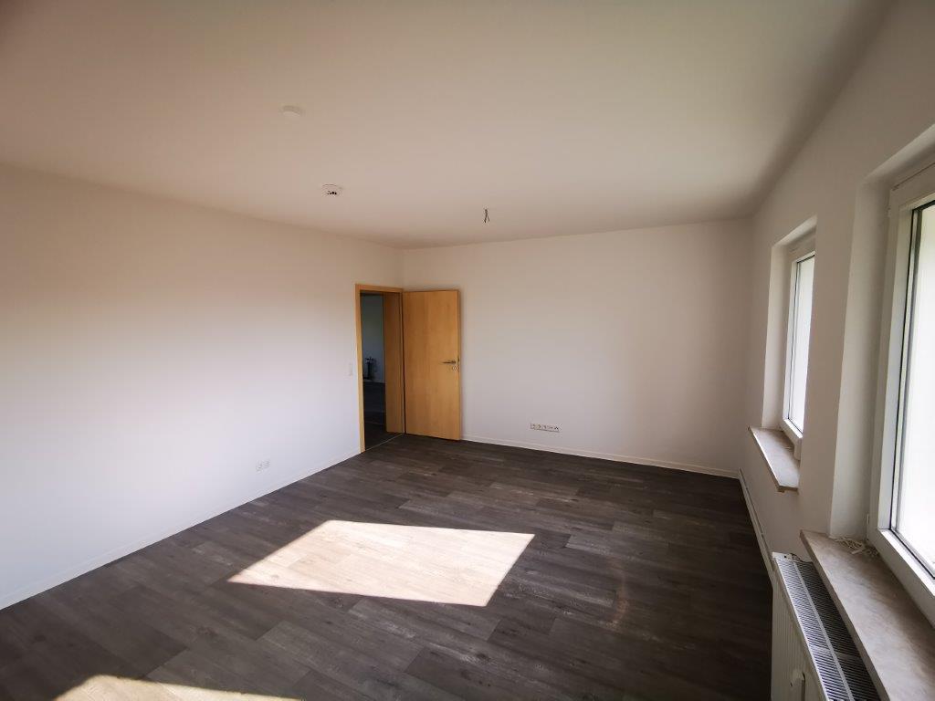 Wohnung zur Miete 430 € 2 Zimmer 65 m²<br/>Wohnfläche 1.<br/>Geschoss Seehäuser Weg 87 Oschersleben Oschersleben 39387