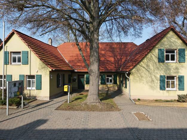 Mehrfamilienhaus zum Kauf 50.000 € 7 Zimmer 165 m² 1.485 m² Grundstück Eichendorffstraße 10 Beesenstedt Salzatal 06198
