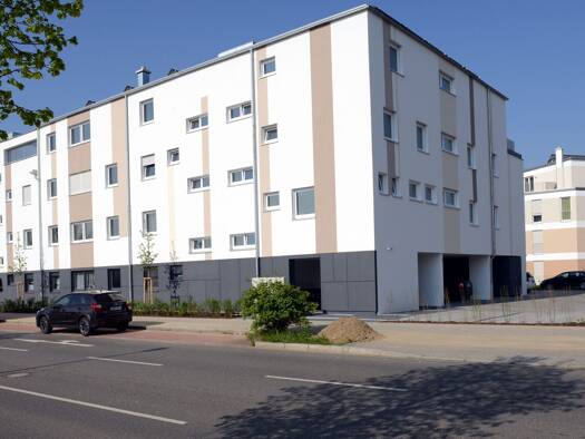 Wohnung zur Miete 1.050 € 3 Zimmer 87 m² Geschoss 2/3 frei ab 01.12.2026 Lerchenfeld Weiden in der Oberpfalz 92637