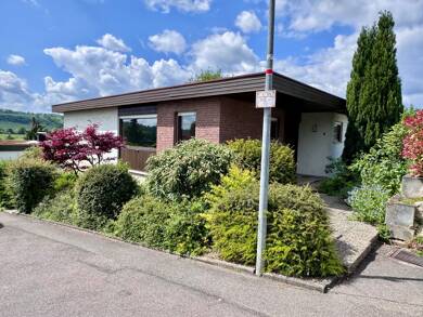 Bungalow zum Kauf 680.000 € 6 Zimmer 180 m² 635 m² Grundstück frei ab sofort Holzgerlingen 71088